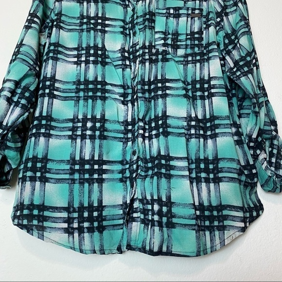 GUESS Green Black Plaid Printed Button Down L - Picture 2 of 10